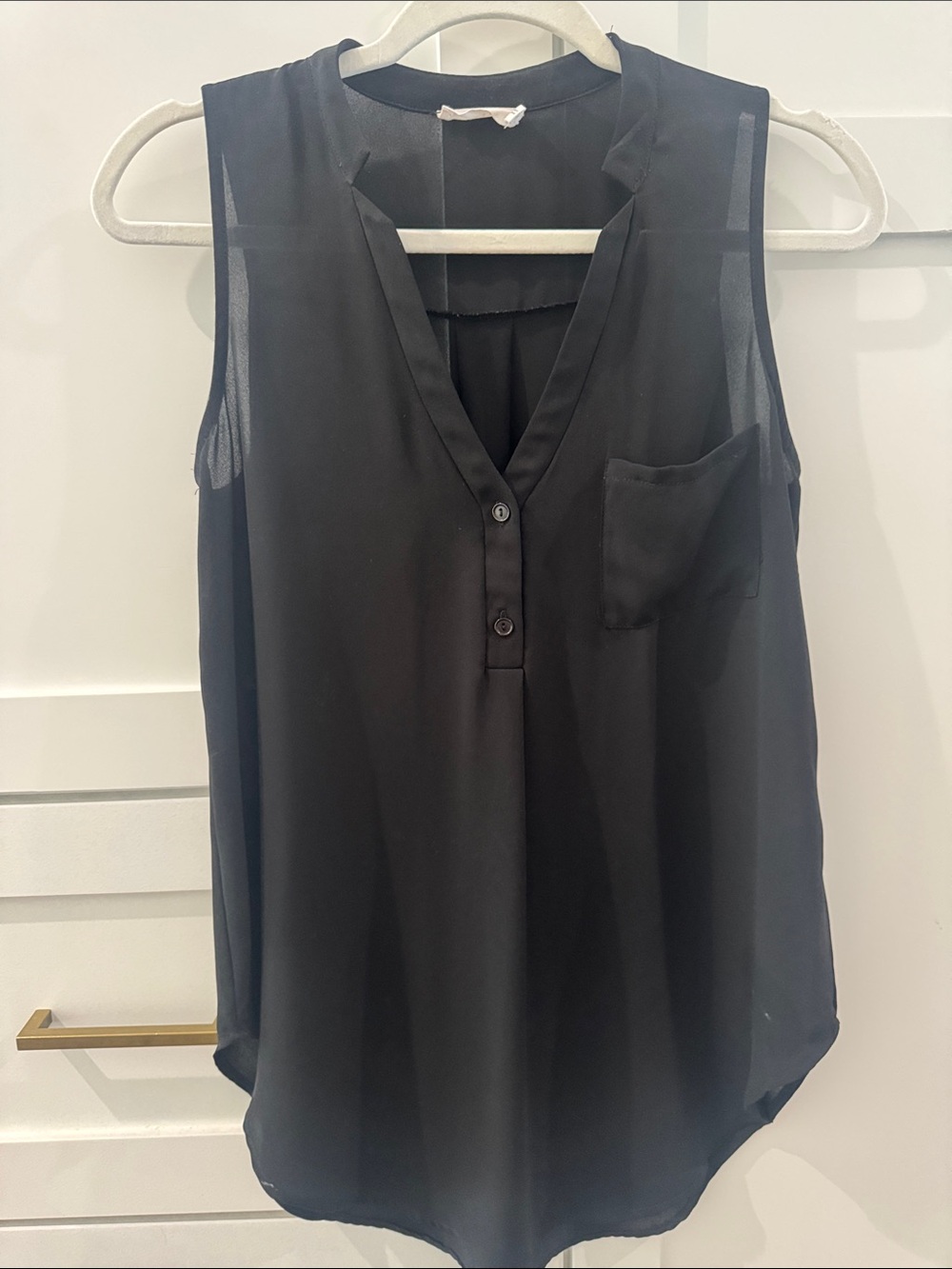Lush Black Sleeveless V-Neck Camisole